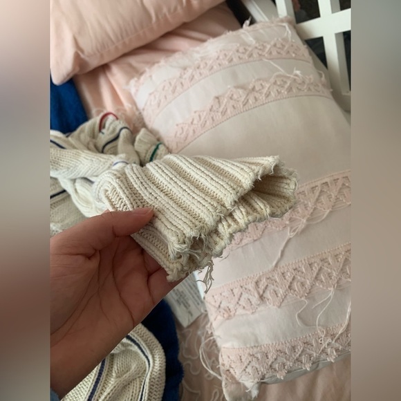 Coogi esque knit sweater - Picture 4 of 6